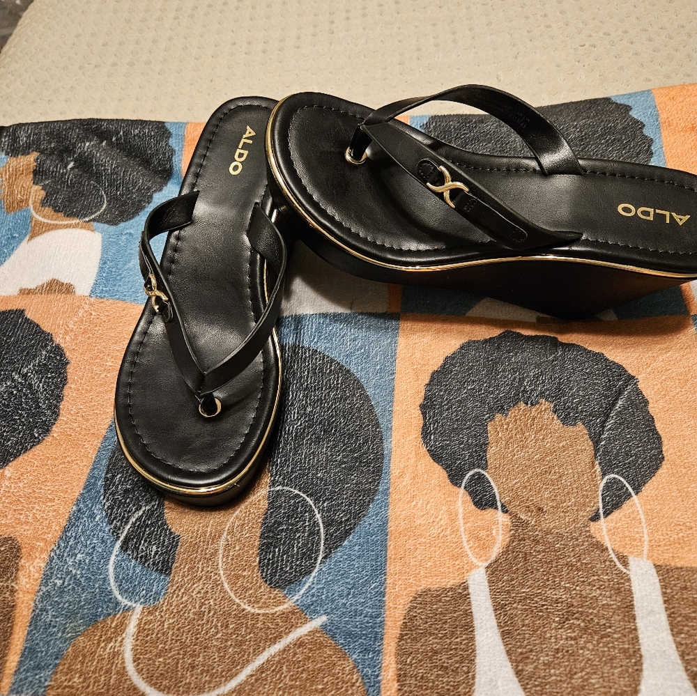Aldo wedge sandals